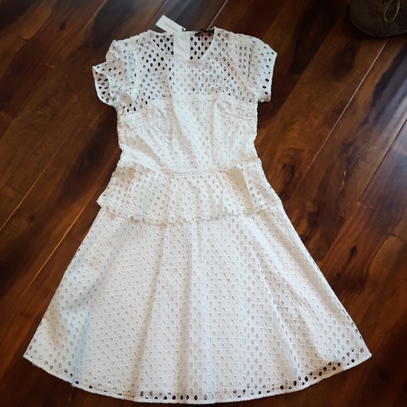 🎊HP🎊 Banana Republic White Lace Peplum Dress Kate Middleton Inspired - Picture 6 of 14